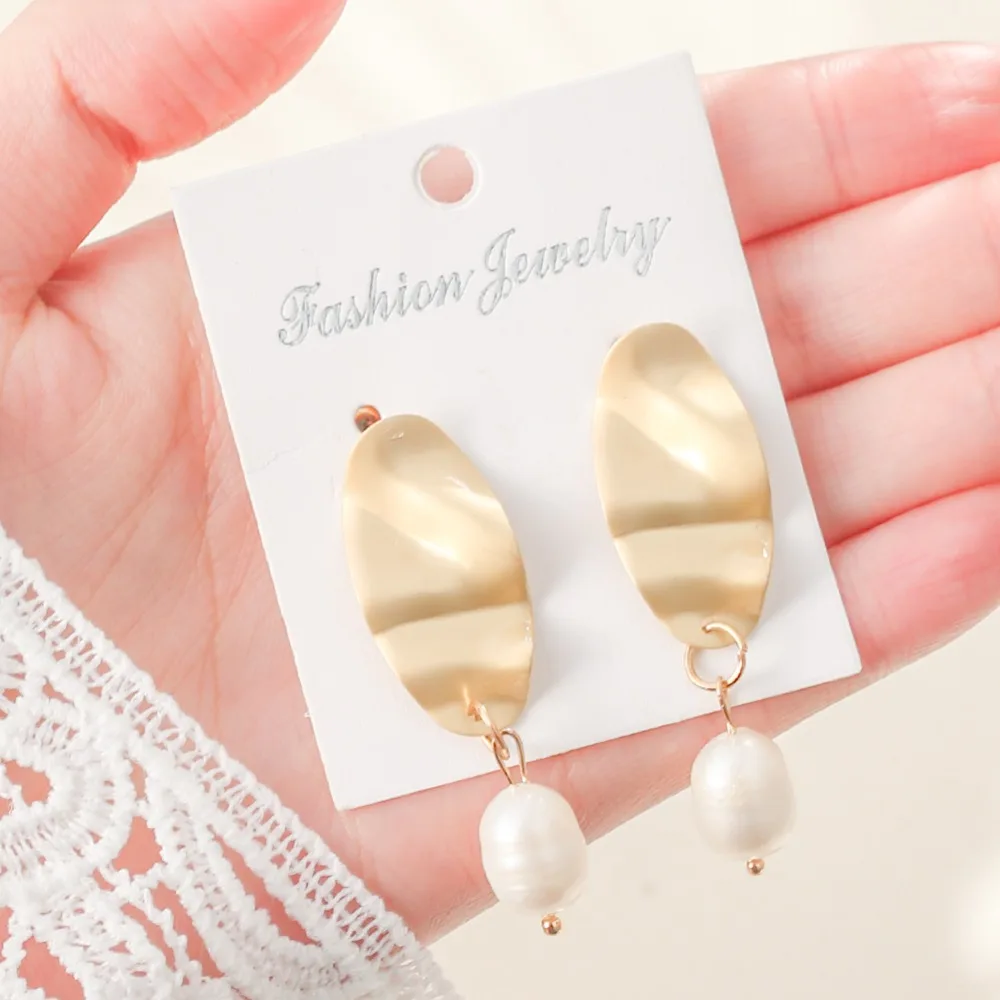 

New Design Vintage Matte Gold Color Irregular Baroque Imitation Pearl Earrings for Women Metal Geometric Drop Earrings Jewelry