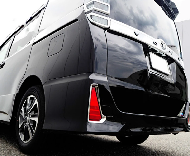 For-Toyota-Noah-Voxy-Chrome-Rear-Bumper-Fog-Light-Lamp-Cover-2014-2015-2016-2017-Trim (3)_meitu_3