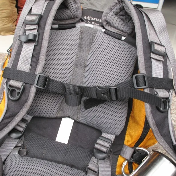 PLASTIC BUCKLE