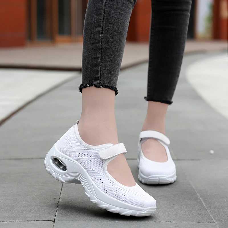 

Breathable sneaker Mother shoes lady Summer tennis shoes with high platform Cloth shoes Comfortable walking shoes Big size 35-42