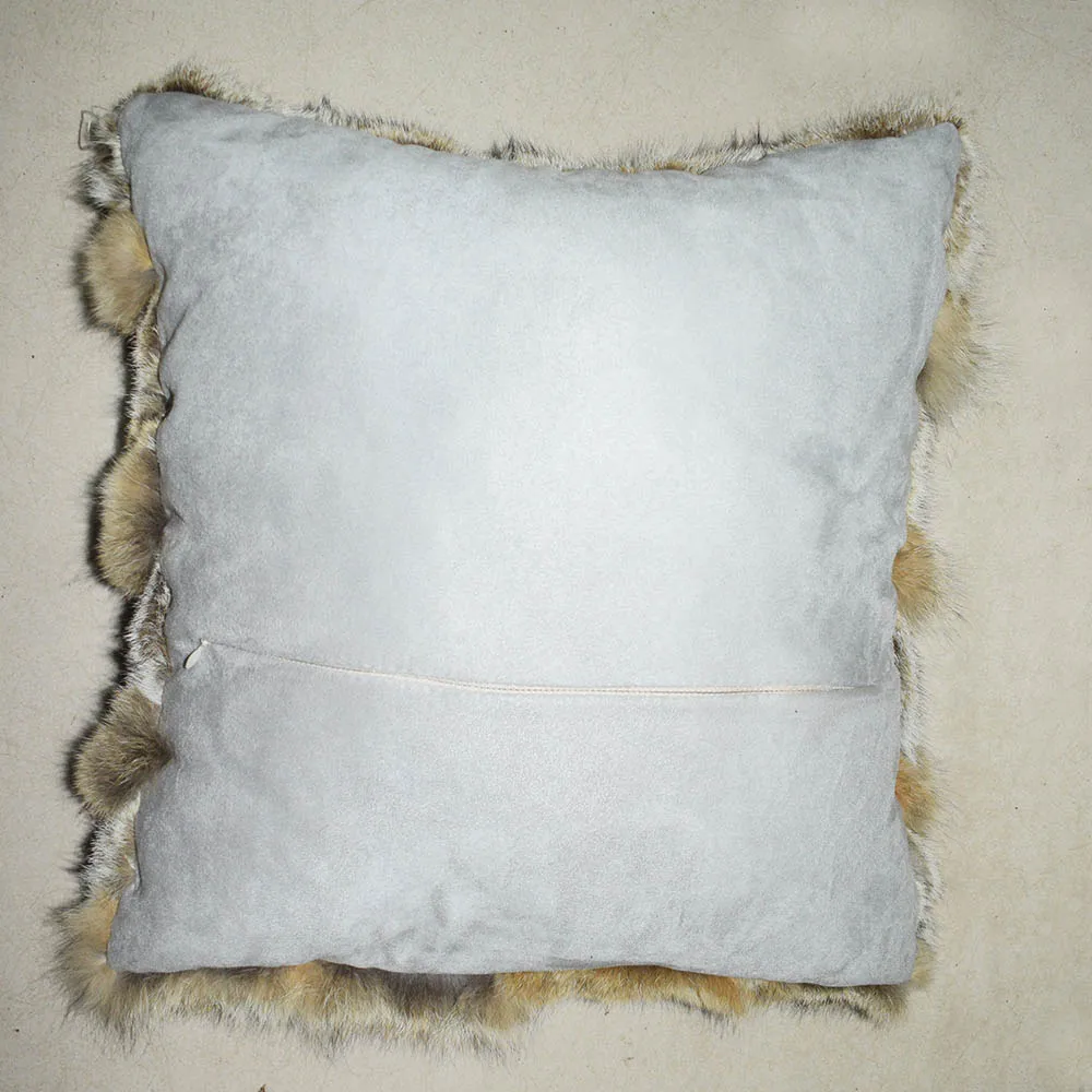 coyote fur cushion 4