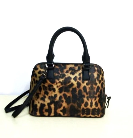 

Leopard print bag Shoulder CrossBody Bag Female Messenger Handbag small shell Shape bag Luxury Handbags Women Bags Lady Mini