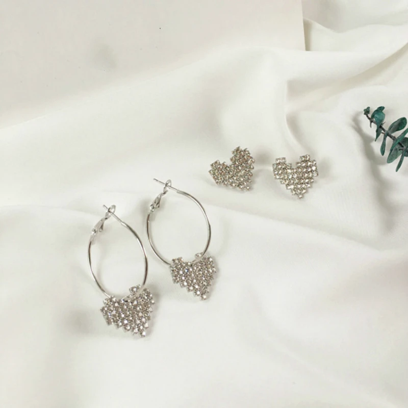 

Korean Earings Fashion Jewelry Temperament Circle Circle Peach Love Crystal Earring Personality Wild Jewelry Earrings For Women