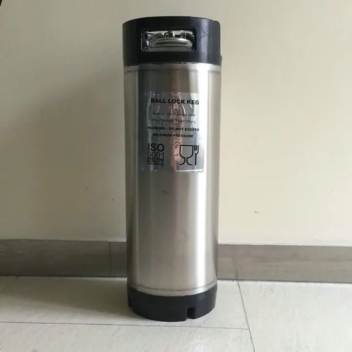 

used 5 gallon beer keg for homebrew,Pepsi keg with new lids and valves Brand 19L Ball Lock Cornelius Beer Keg