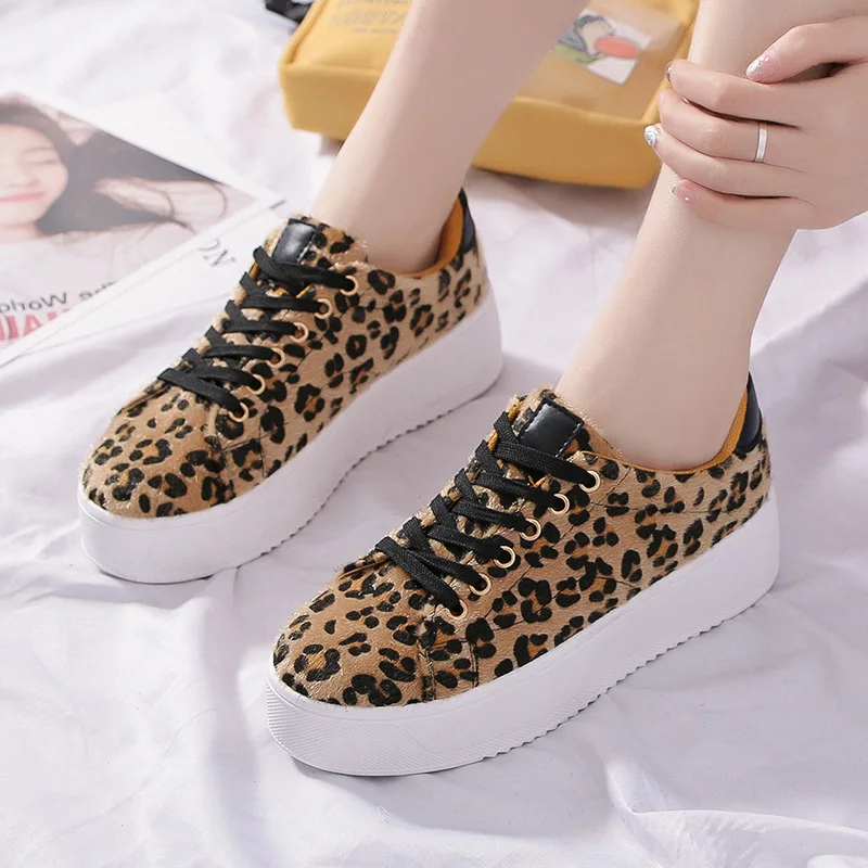

2019 Spring Leopard Women's Thick Bottom Casual Shoes Off Leopard Sneakers Casual Slip-On Sneakers Platform Ladies Shoes A2-07