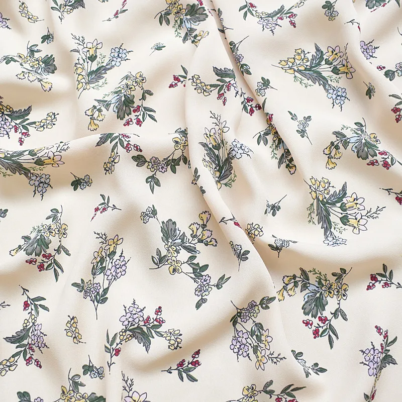 

2019 new thickened ramie chiffon fabric spring and summer printing fabric beige bottom small broken flower is not transparent