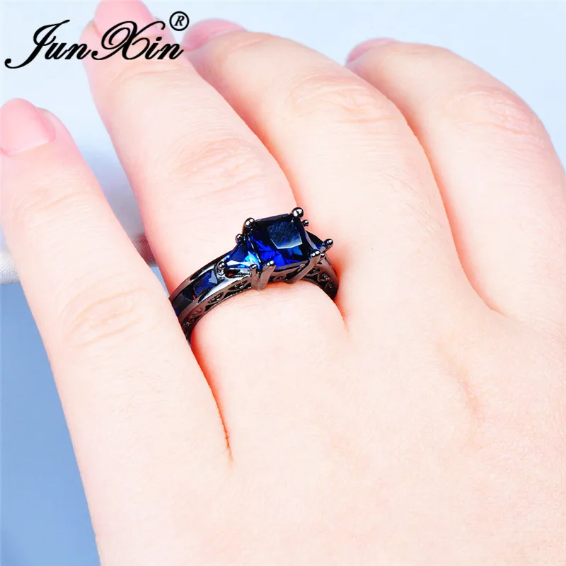 JUNXIN Fashion Square Mens Ring With Blue Zircon Black Gold Filled Geometry Stone Wedding Rings For Men Women Couples Jewelry CZ
