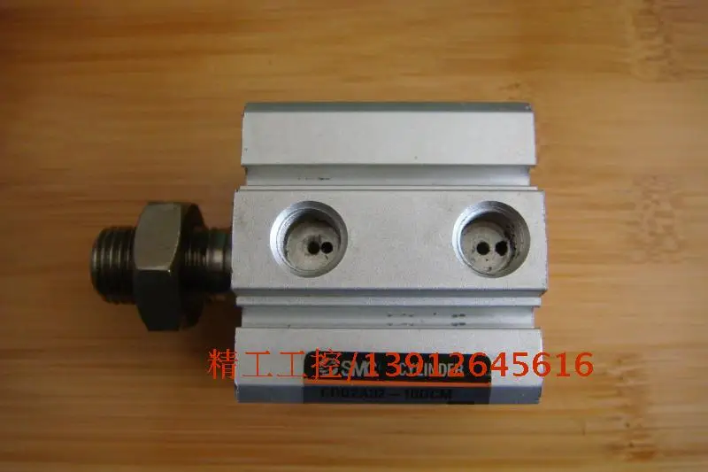 

[SA] Positive! SMC used a thin cylinder CDQ2A32-10DCM spot --5pcs/lot
