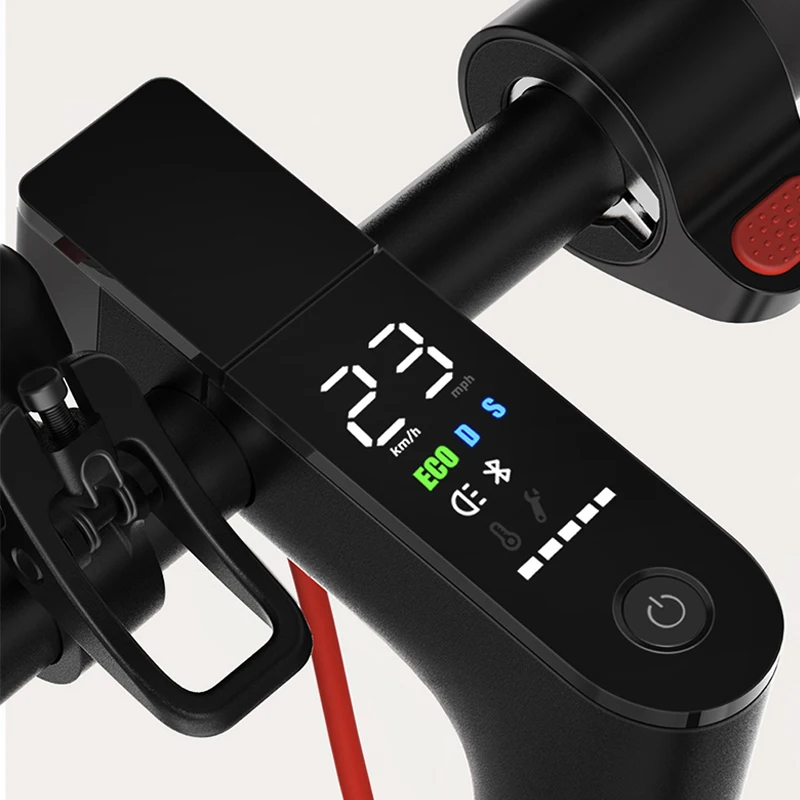 scooter com cobertura de tela placa de