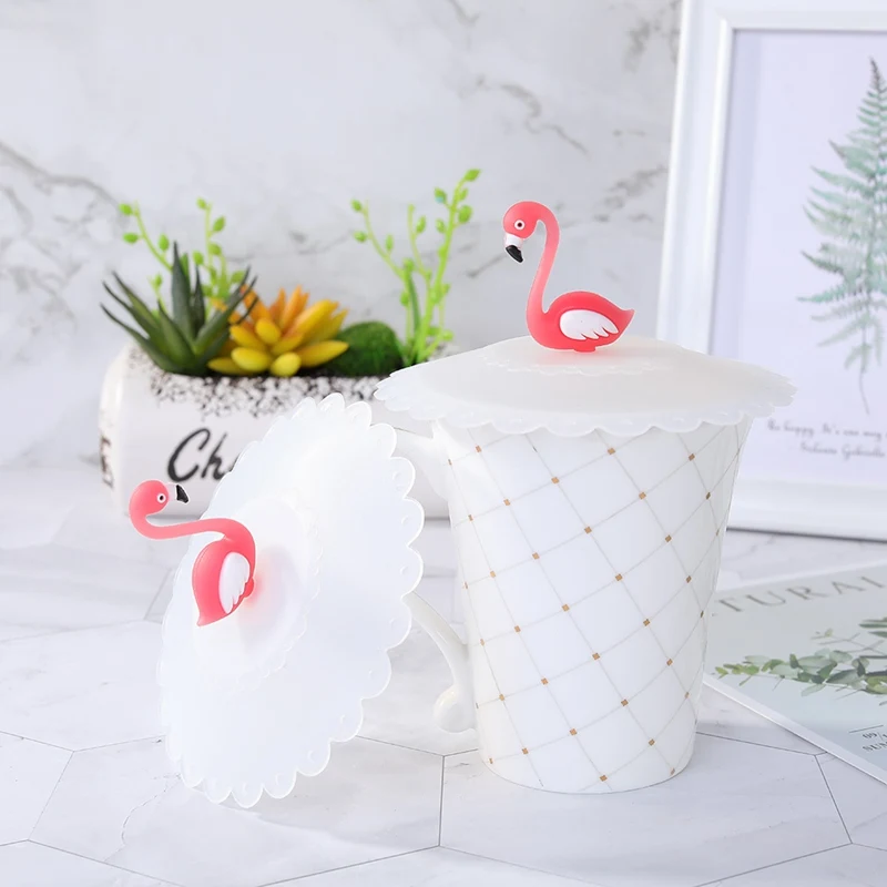

Lovely Pink Flamingo Dustproof Leakproof Reusable Seal Cover Silicone Lid Cap Covers Thermal Insulation Tea Cup Cover 5 Sizes