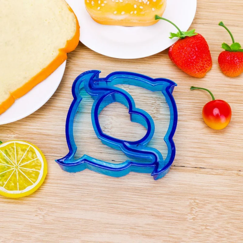 

New Puzzle Shape Sandwich Mold Cutter Dolphin Bear Car Dog Shape Baking Cake Bread Toast Mold Maker Sandwich Cutter Kitchen Tool