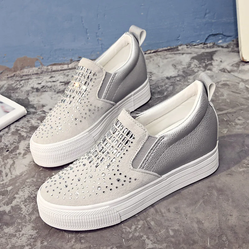 

2018 autumn new Loafers low to help women's single shoes increased leather casual shoes.