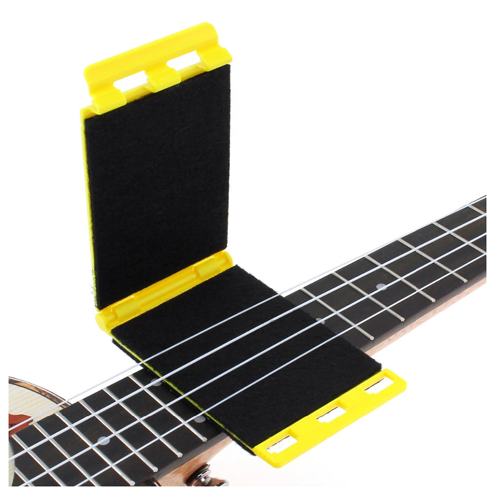 

Small and Durable Guitar Ukulele Banjo Bass Guitar String Double-sided Cleaning Tool Soft Brush