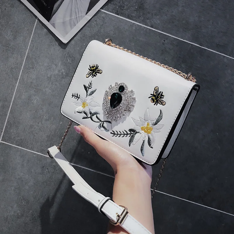 

Fashion Embroidery Women Handbag Chain Shoulder Bag Flap Bag Designer PU Leather Handbag Women Messenger Bags Bolsa Feminina2019