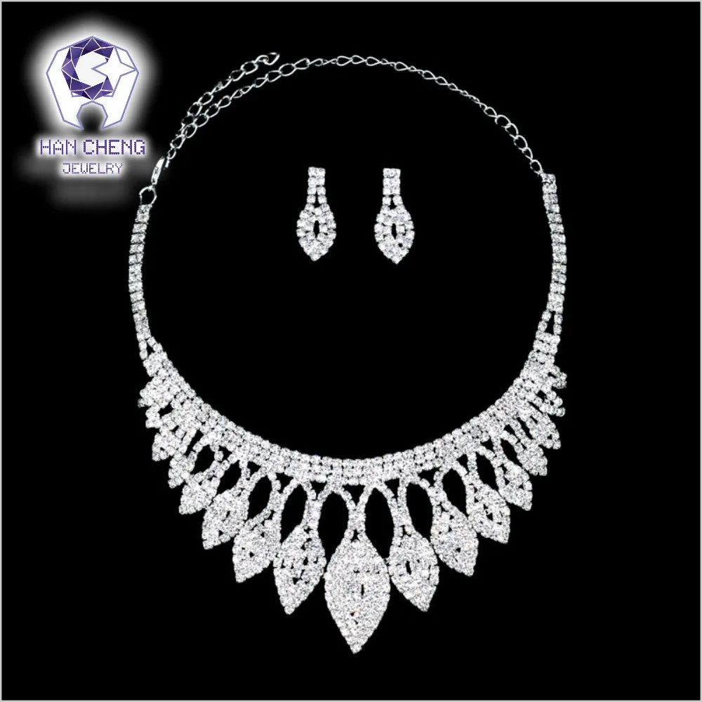 

HanCheng Luxury Leaf Wedding Set Full Rhinestone Pendant Necklace Silver Plated Bride Created Crystal Wedding Jewelry Parures