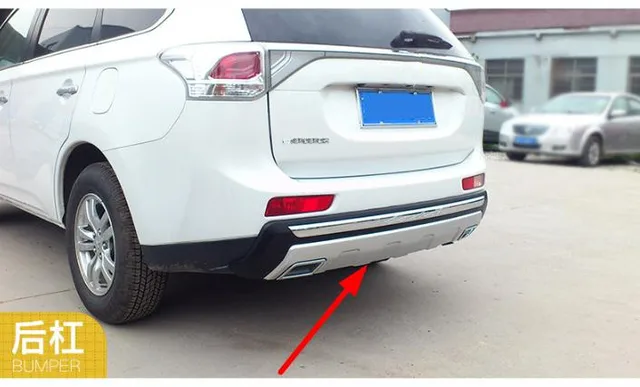 フォードエクスプローラー 2013 2014 2015 2016 2017 2018 ステンレス鋼トランクプロテクタートランクトレッ リアバンパー カー スタイリングフォードエスケープ久我 2013-2016 ステンレス鋼車のリアバンパープロテクター敷居トランクトレッ リアバンパー プロテクター敷居  ... に適合する フォード に適合する エクスプローラー 2014 2015 2017 2013 カーアクセサリー リアバンパープロテクタ