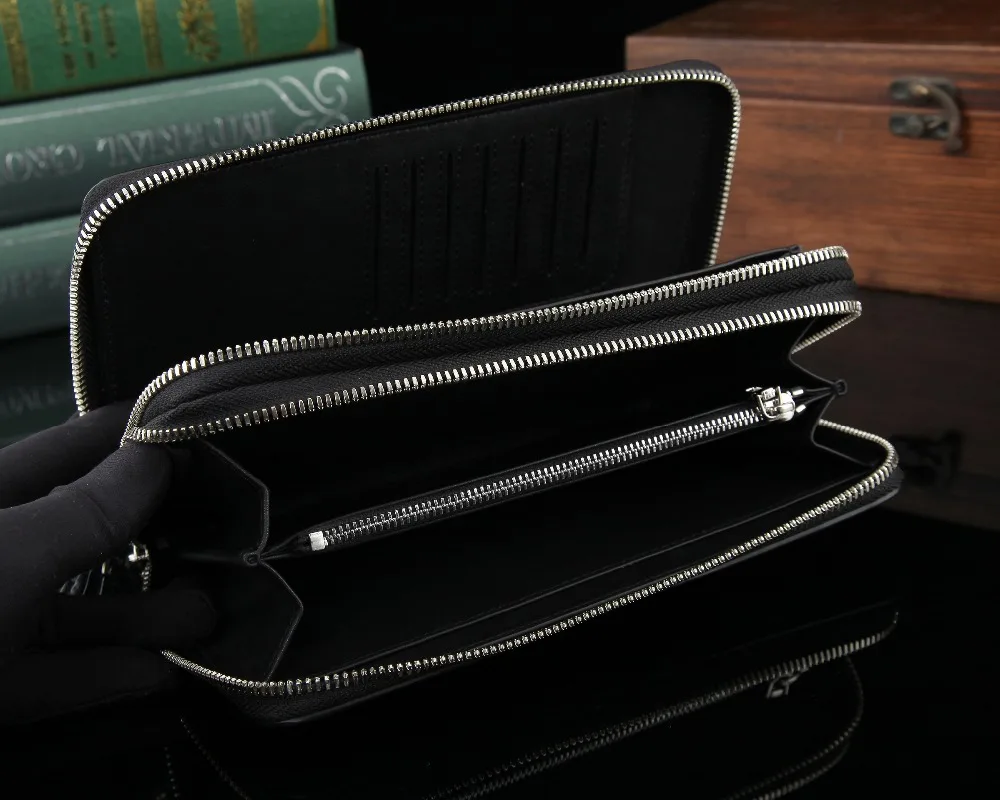 Рисунок 6 - Мужской клатч-кошелек из натуральной