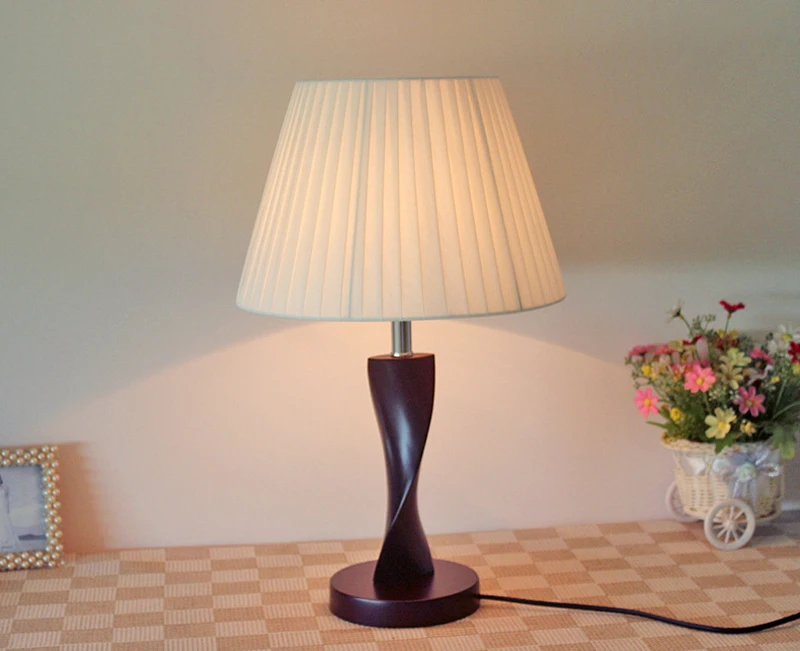 

Table Lamp Wooden Base Lights Desk Light Night Light e27 Holder Mini Retro Bedside Lamp La Lamparas for Home Bedroom Decorate