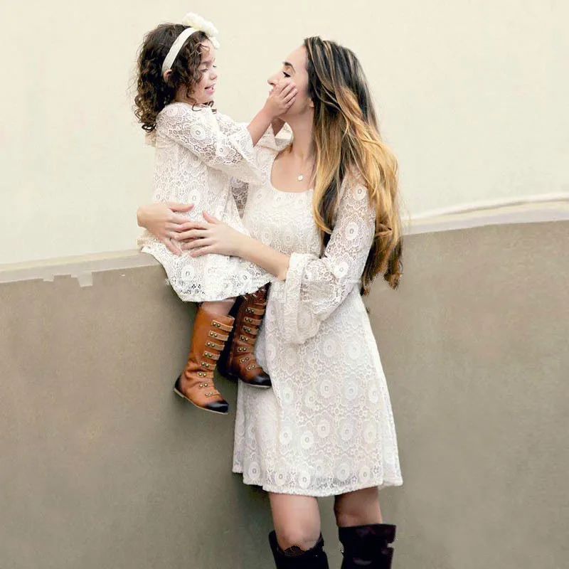 

2018 Limited Solid Half Family Matching Outfits New Mother Daughter Dresses Women Girls Long Sleeve Lace Dress Mom Kids Clothes