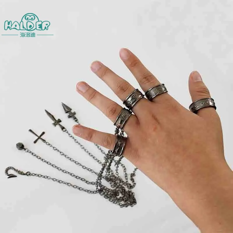 Hunter X Hunter Kurapika 5 Fingers Bracelet Metal Cosplay Toy
