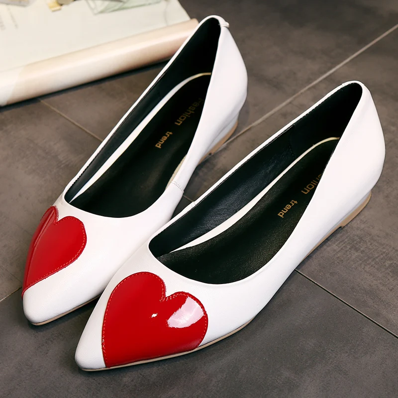 

FEETSAY Low Hoof Heels Cow Leather Pointed Toe Black Shoes Woman 2017 New Fashion Slip on White Thick Heel Women's Pumps