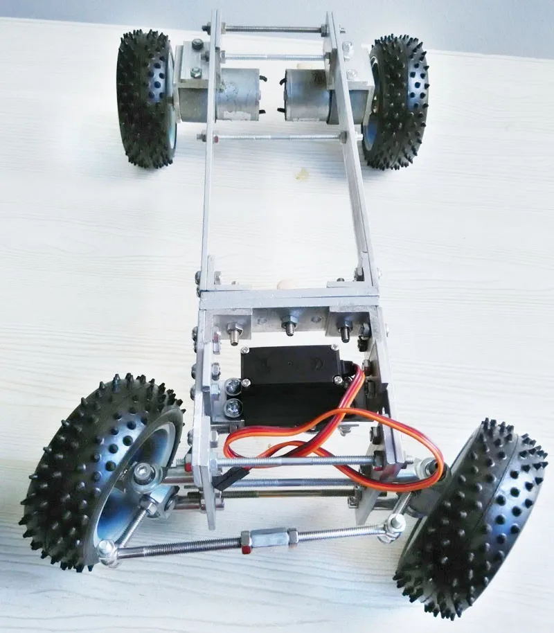 

Metal 4WD Robot Car Chassis Frame Steering Engine Steering Obstacle Avoidance With Motor Servo Rubber Wheel Remote Control