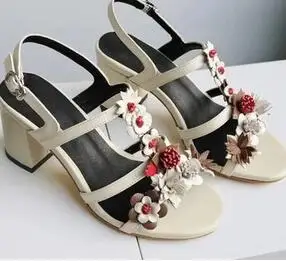 

Newest Design American and European Bohemia Style Ethnic Decor Flower Sandals Hollow OUT buckle Female Shoes