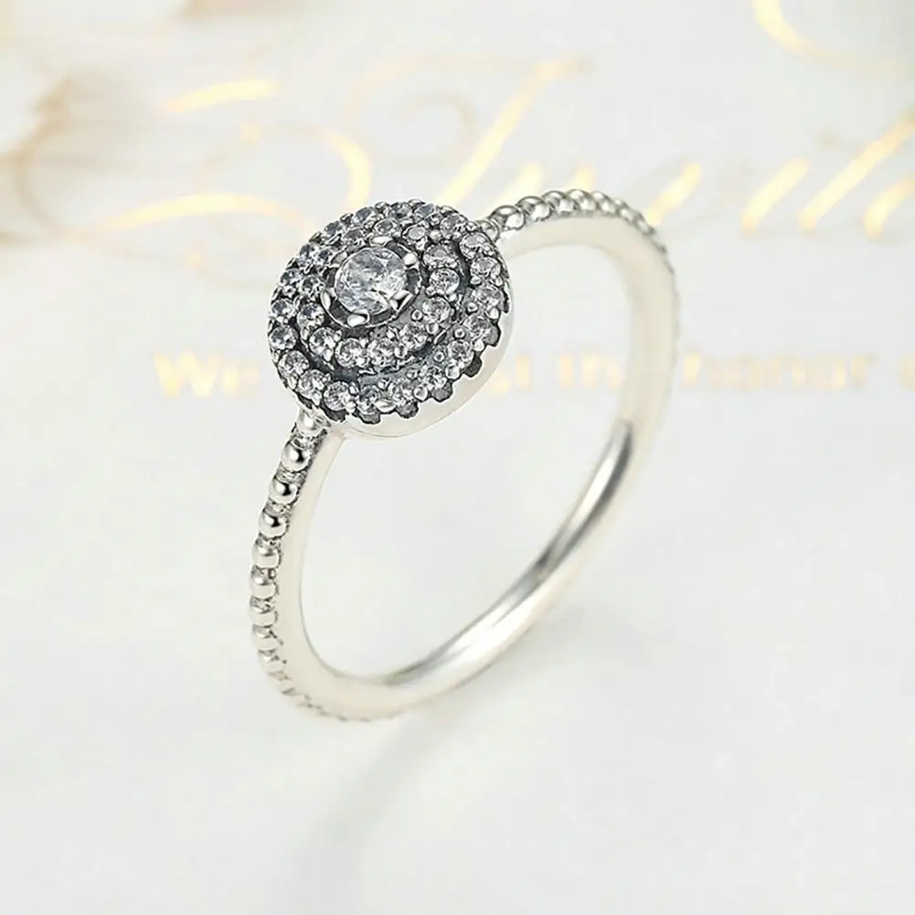 

Hot Women Fashion Round Rhinestones Inlaid Wedding Band Engagement Ring Jewelry Gift