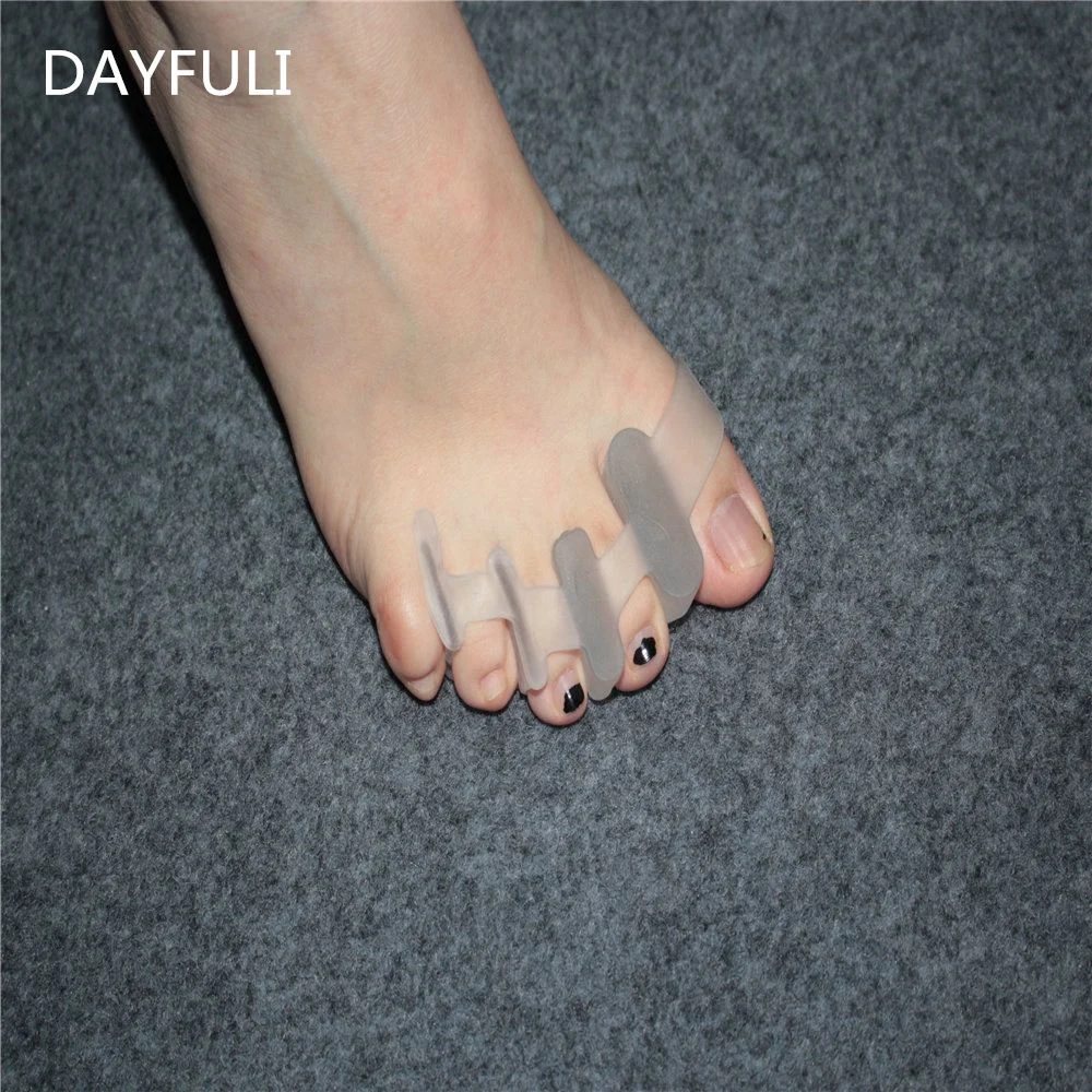 

2Pcs Gel Bunion Spreader Corrector Pain Relief Nice Toe Straighteners Gel Toe Separators Correctors for Dancers Yogis Athletes