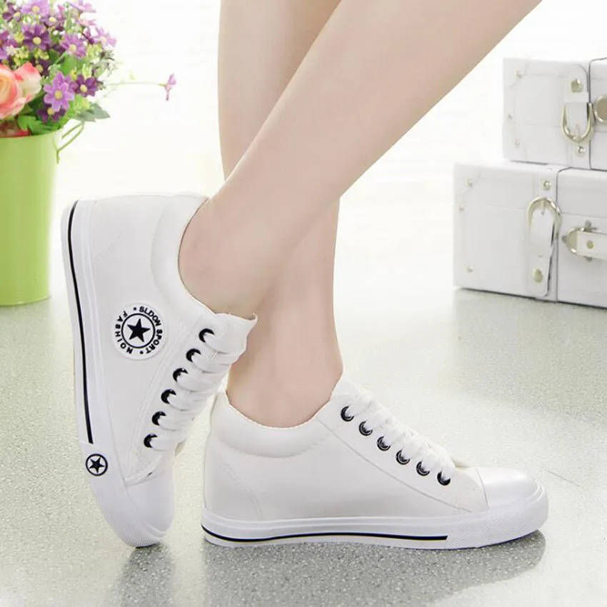 

Spring Hight Increasing Women Sneakers White Casual Students Traveling Shoes Lace Up Trainers Vulcanize Shoes