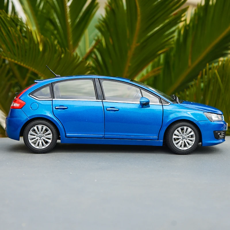 1:18 Citroen C четыре 2012 хэтчбек литая модель автомобиля из сплава игрушка подарок