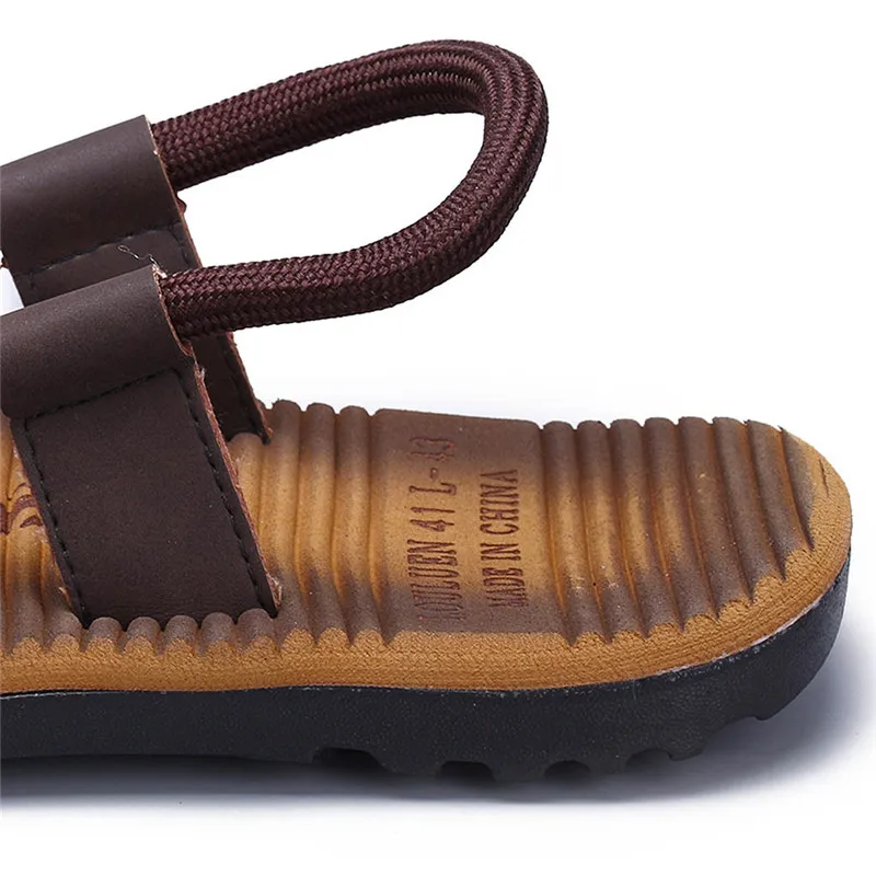Men's Fashion Casual Flat Flip Flops Slippers Beach Sandals Outdoor Skid Shoes Mans footwear terlik kapcie 40JA3027
