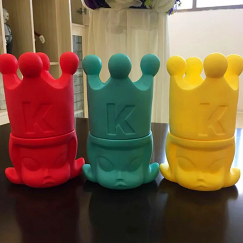

20CM Fashion Toy Originalfake KAWS Collection Model Kennyswork Molly Jasmine Doll Children's Toy Storage Box F107