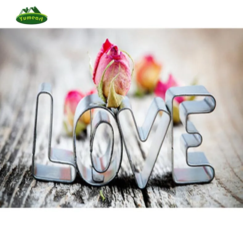 YUK-80005516 LOVE