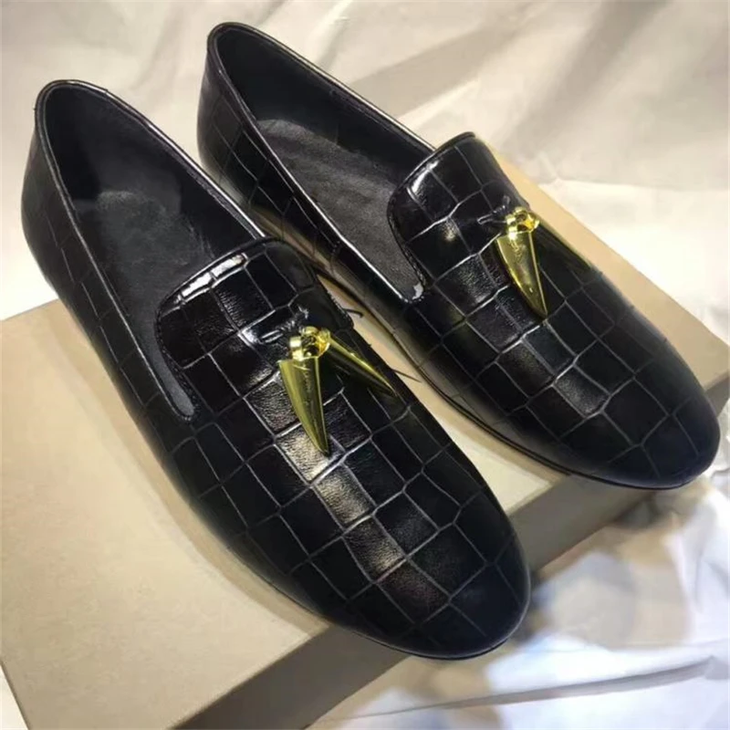 

Black talian Leather Mens Dress Shoes Vintage Metal Round Toe Chaussure Homme Luxury Male Formal Party Flats Shoes Big Size 46