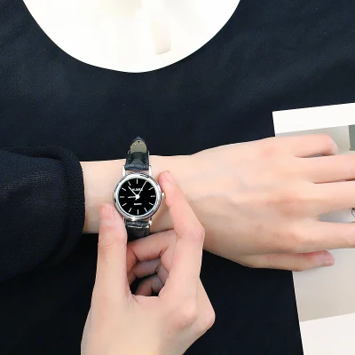 

Korean small dial students middle school female simple casual fine belt retro Korean small fresh temperament ladies watch