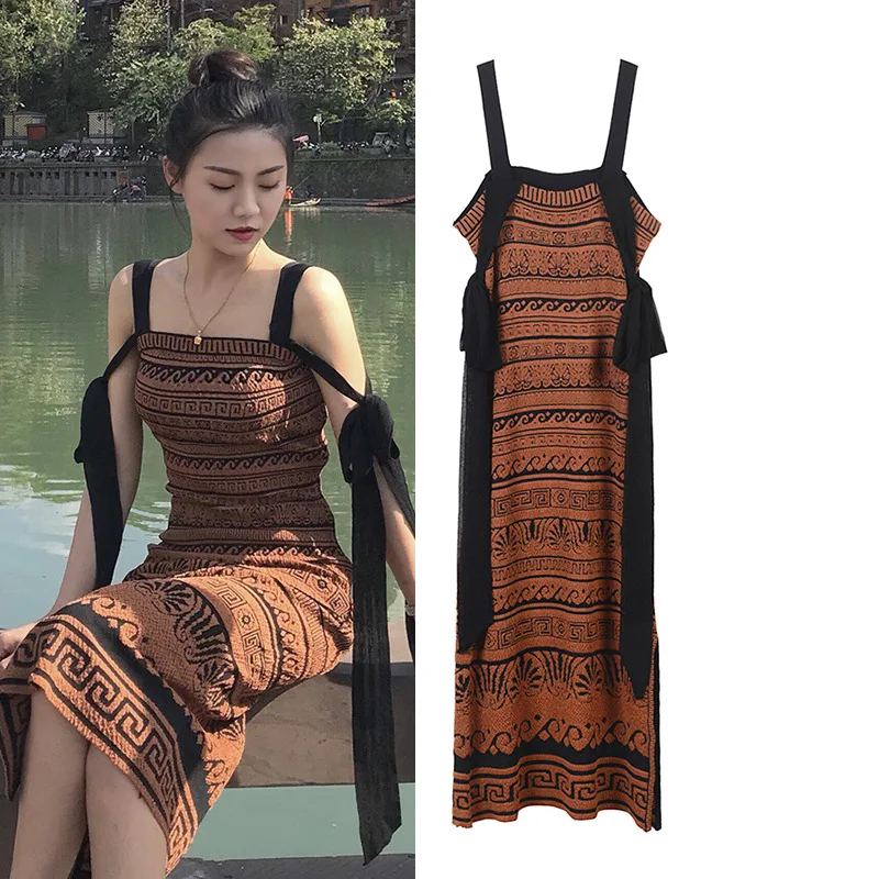 

New 2018 summer temperament, retro geometric sling apron long knitted dress