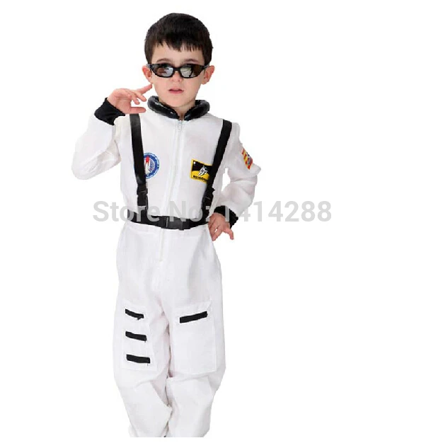 Costume Craze Astronaut Costume Ideas and Tips If you dream of exploring the stars, you can take one giant leap this Halloween with our astronaut costumes! We have a variety of astronaut outfits that will let you choose what era and affiliation you want your astronaut character to be.