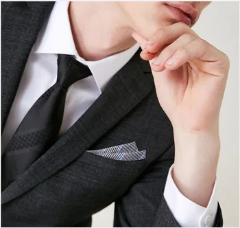 

Free Shipping 1pc wedding favor groomsmen gifts Custom name embroidery handkerchief Pocket towel birthday gifts man Personalized