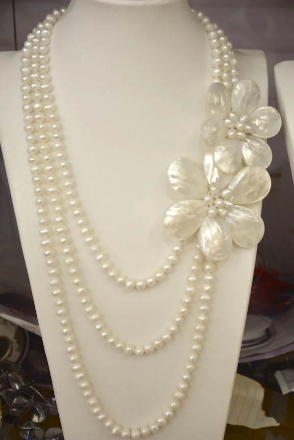 Классические ювелирные изделия черный жемчуг оболочки белый жемчуг ожерелье с тканой кожей