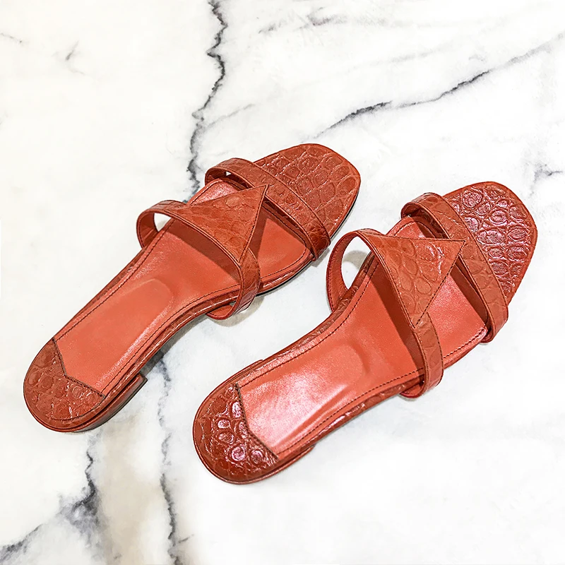 

2018 Summer Slippers Shoes Woman Casual Open Toe Leather Outside Slides Low Heels Woman Vacation Slippers Tide Mujer Slippers