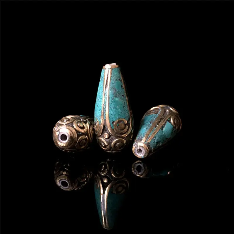 

NBB222 Nepal Vintage Hand Beads Lovely Drop Water Bead Cyan color 5beads lot