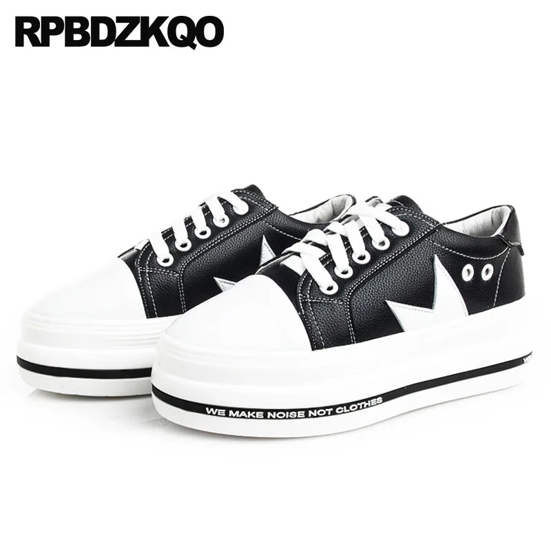 Plate Formateurs Femmes Noir Rond Lace Creepers Semelle Confortable Chaussures Casual Bout Noir Up Chine Épaisse Ascenseur Appartements blanc Sneakers Muffin forme vqw1w