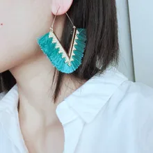 V Shape Bohemia Tassel Hoop Earrings For Women Vintage Golden Statement Jewelry Colorful Charm Earrings female Muszelki 2018 summer new india golden jhumki earrings bohemia blue tassel earrings hippy charm fake beach travel jewelry