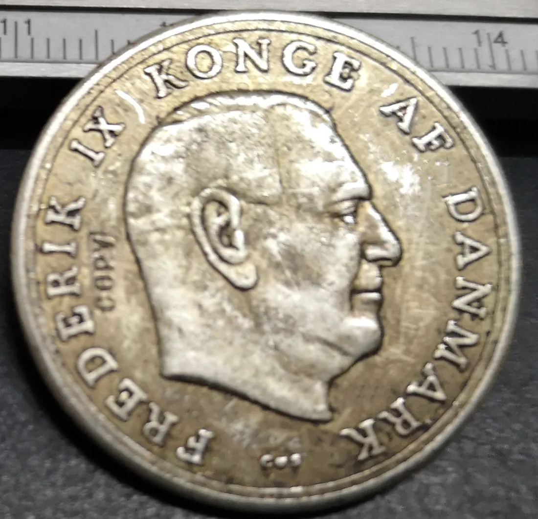 1958 Denmark 2 Kroner-Frederik IX (Princess Birthday) Silver Plated Coin Copy | Дом и сад