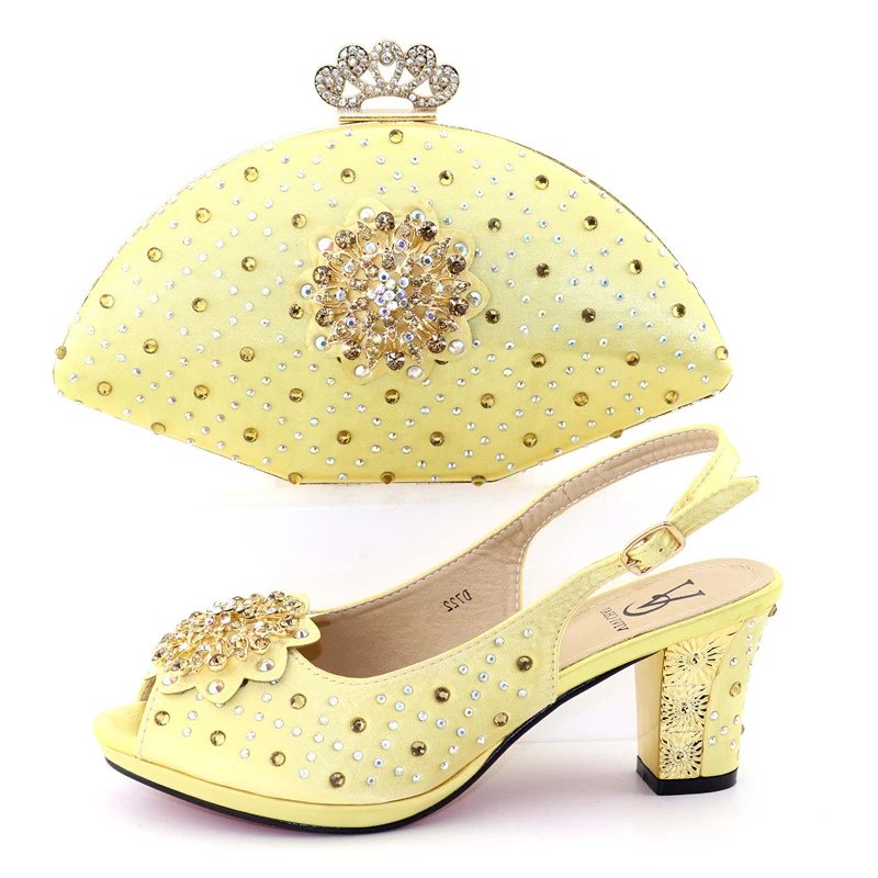 D722  38-42 RMB210 7.4CM