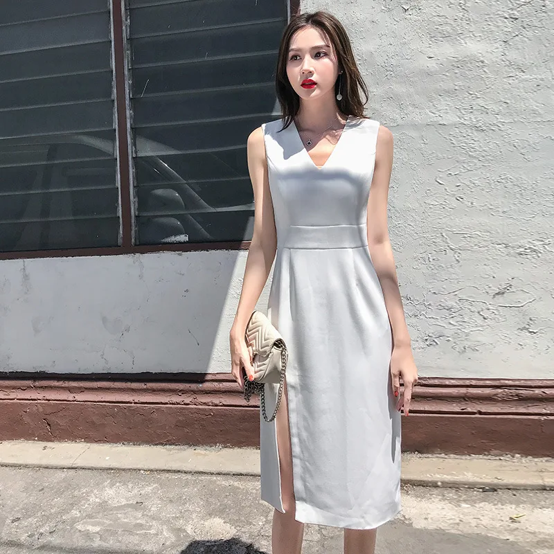 Tanie Sexy linia V Neck Backless Satin eleganckie sukienki studniówkowe 2019 Spaghetti pasek na zamek błyskawiczny Backless piętro długość sukienka