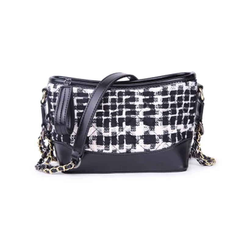 

CHALLEN star with the same paragraph wandering bag New Korean version of the diagonal cross-woven knitwear hit color chain bag