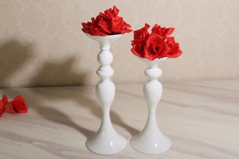 White Metal Cheap Candle Holders 50cm Stand Flowers Vase Candlestick As Road Lead Candelabra
