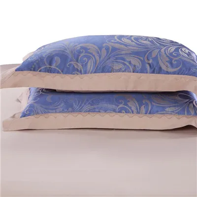 (4)